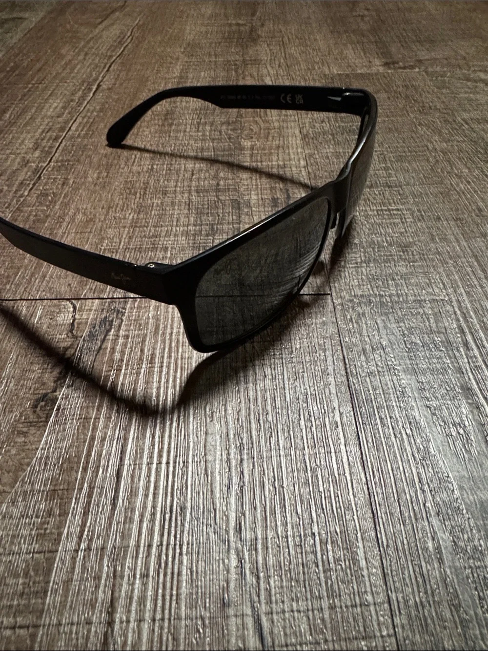 Maui Jim Red Sands Black Frame Polarized Sunglasses with Brown Case